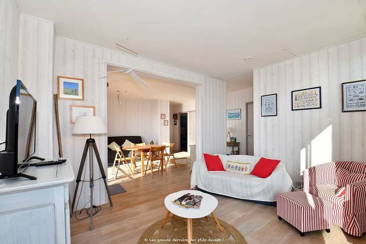 Gîte pour 6 personnes, avec balcon dans Plage du Chay - 2