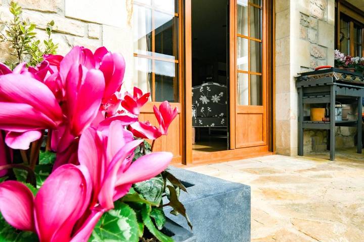 Gîte pour 4 personnes, avec jardin et vue dans San Sebastián de Garabandal