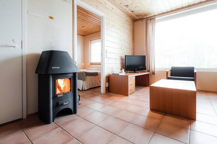 Appart’hôtel pour 8 personnes, avec sauna ainsi que piscine et terrasse, animaux acceptés