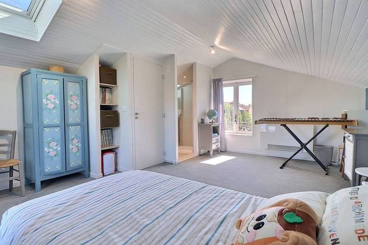 Clos du Cèdre - High-End Family Home with Spacious Garden, Pool, Parking in Caluire-et-Cuire, Lyon region