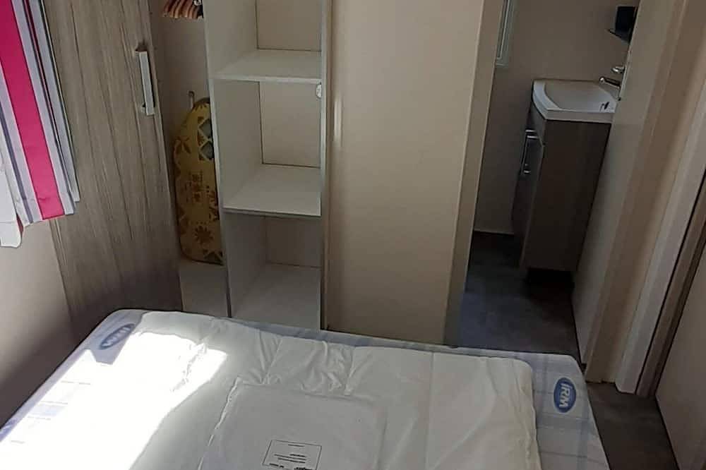 Mobile home climatisé 3 chambres à 5minutes de la plage in Carnac, Côte des Mégalithes