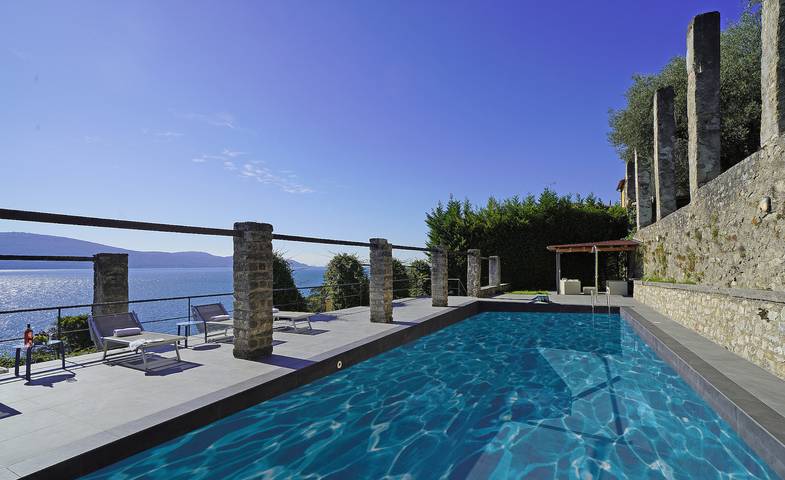 Villa für 8 Personen, mit Garten und Seeblick sowie Terrasse in Gargnano - 4