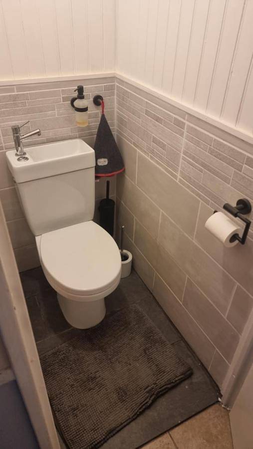 Cottage pour 2 personnes, avec vue ainsi que jardin et terrasse à Chabanais