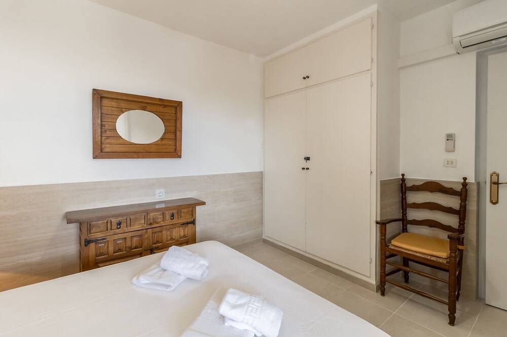 Entire apartment, Port de la Selva 94 - Apartment with large garden in el Port de la Selva, Upper Empordà