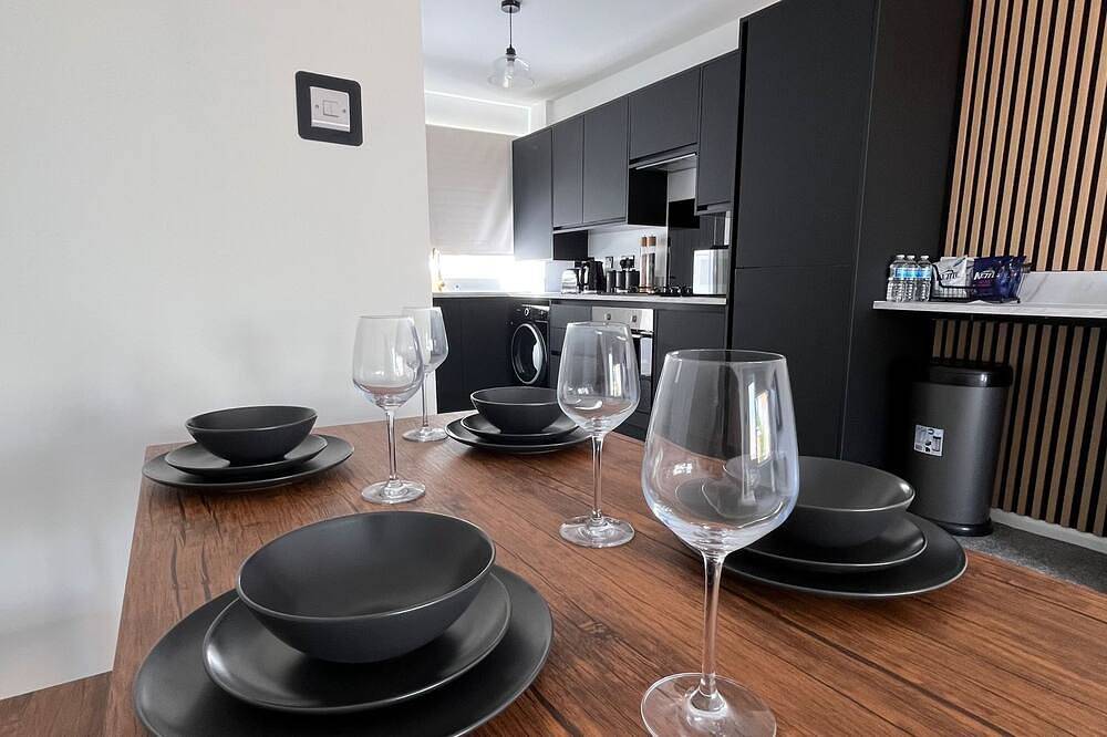 2 bed house in city centre - offers for long stays in Nottingham, East Midlands