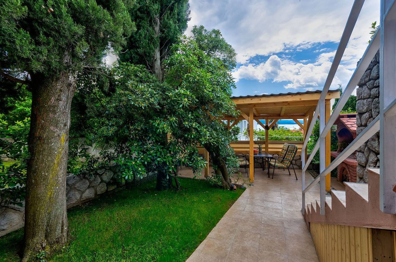 Ganze Wohnung, Reizendes Apartment nur 350 Meter zum Sandstrand mit Meerblick, Grill, Waschmaschine in Crikvenica, Primorje-Gorski Kotar