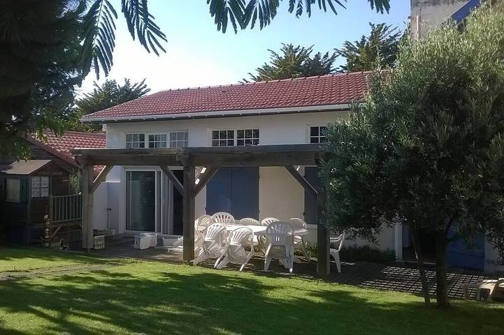 Ferienhaus für 8 Personen, mit Terrasse und Garten in Mimizan Plage