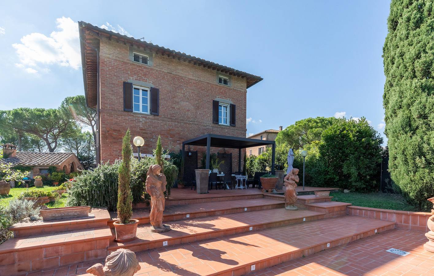 Apt de 230m2 avec piscine et jardin près de Lago di Chiusi in Castiglione del Lago, Lac Trasimène