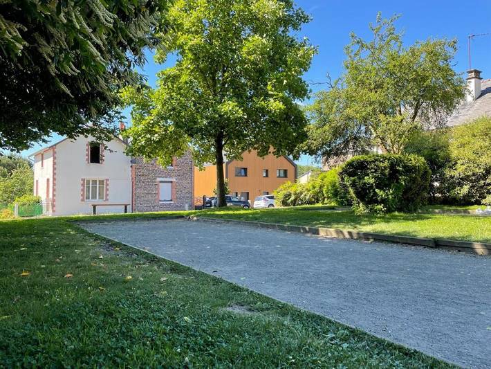 Gîte pour 9 personnes, avec vue et jardin à Retiers - 4