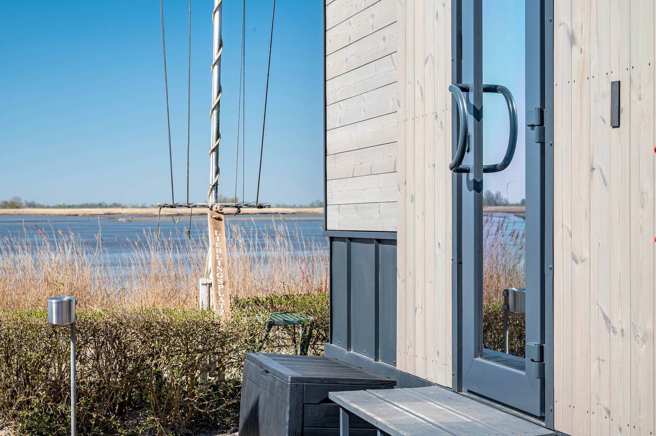 Entire holiday apartment, Tiny Home 'Ingo John' with Sea View, Wi-Fi and Air Conditioning in Hagen im Bremischen, Landkreis Cuxhaven