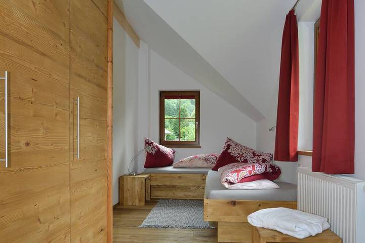 Blockhütte für 6 Personen, mit Garten und Sauna sowie Terrasse in Kärnten - 4