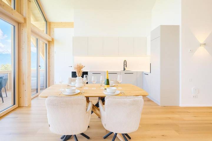 Ferienwohnung für 4 Personen, mit Garten und Ausblick sowie Seeblick und Sauna in Rieden - 2