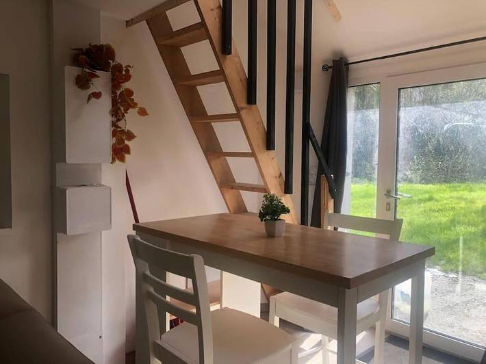 Location de vacances pour 2 personnes, avec Terrasse ainsi que Jardin et Vue à Le Trévoux - 4