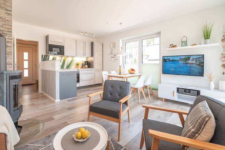 Luxuriöses Ferienhaus mit Garten & Infrarotkabine in ruhiger Dorflage in Zirchow, Usedom