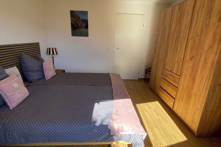 Ganze Wohnung, Apartment with great view in a 4* hotel with Pool, Sauna and Fitness in Beatenberg, Thunersee