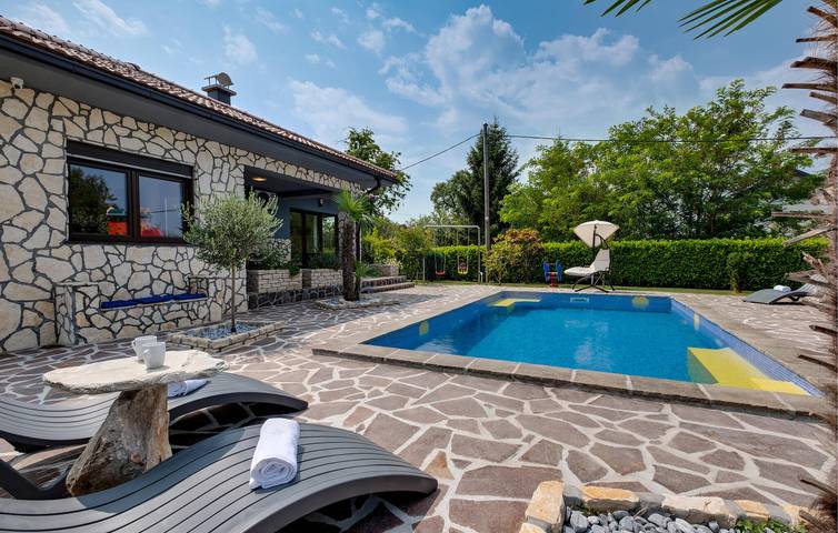 Charmante 2-Zimmer-Wohnung mit Pool und Grillplatz in der Nähe des Flusses Krapina in Zagreb und Umgebung