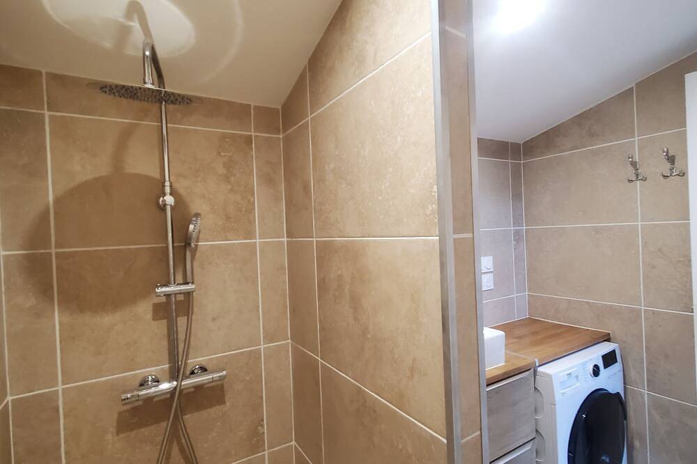 Appartement entier, Le Cosy Charmant Appartement Rénover in Gémozac, Région de Saintes