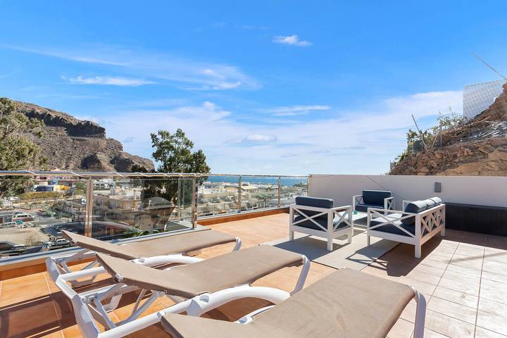 Ferienwohnung für 4 Personen, mit Balkon und Whirlpool sowie Terrasse in Puerto de Mogan