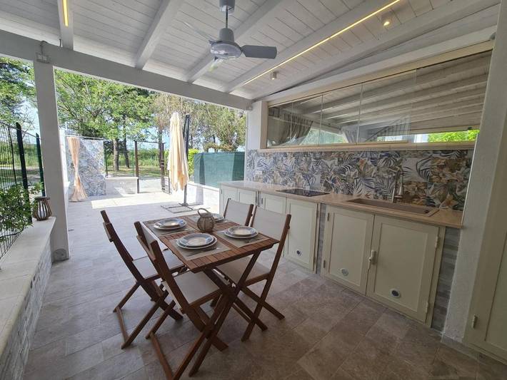 Casa vacanza per 4 persone, con panorama e giardino, adatto a famiglie con bambini in Nocera Terinese