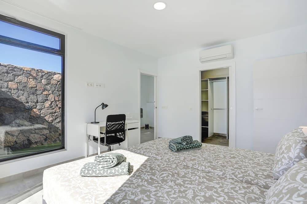 Mariposas Lajares 4, Villa Moderna Tranquila y Espaciosa, Para Familias y Amigos in Lajares, La Oliva