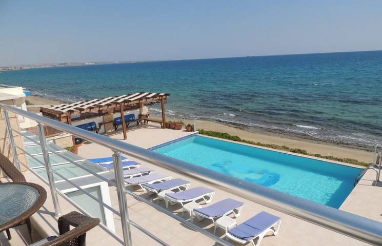 Villa for 10 people, with Ocean view and Balcony as well as Terrace and Garden in Northern Cyprus