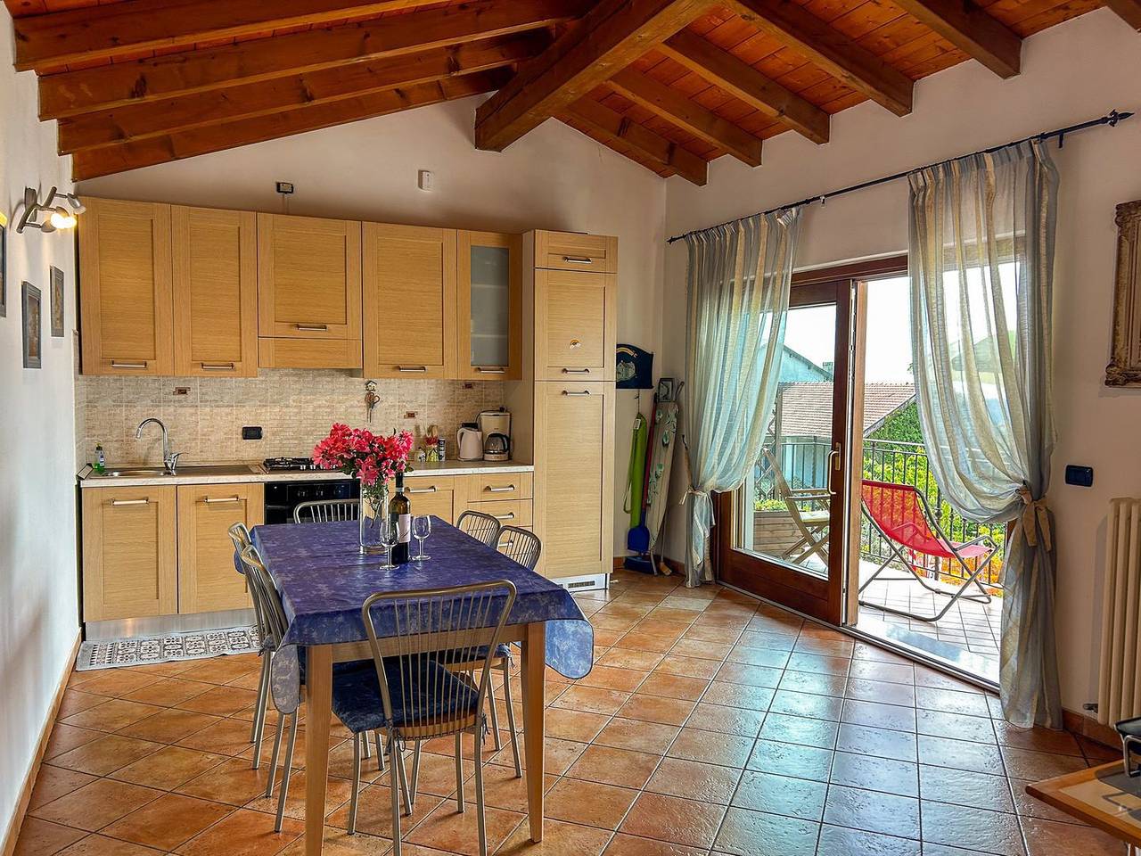 Appartement entier, Appartement de vacances pour 4 personnes avec jardin in Colico, Alpes orobiennes occidentales