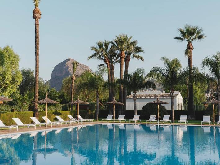 Camping voor 2 personen, with kinderzwembad and tuin as well as zwembad and terras aan de Costa Blanca