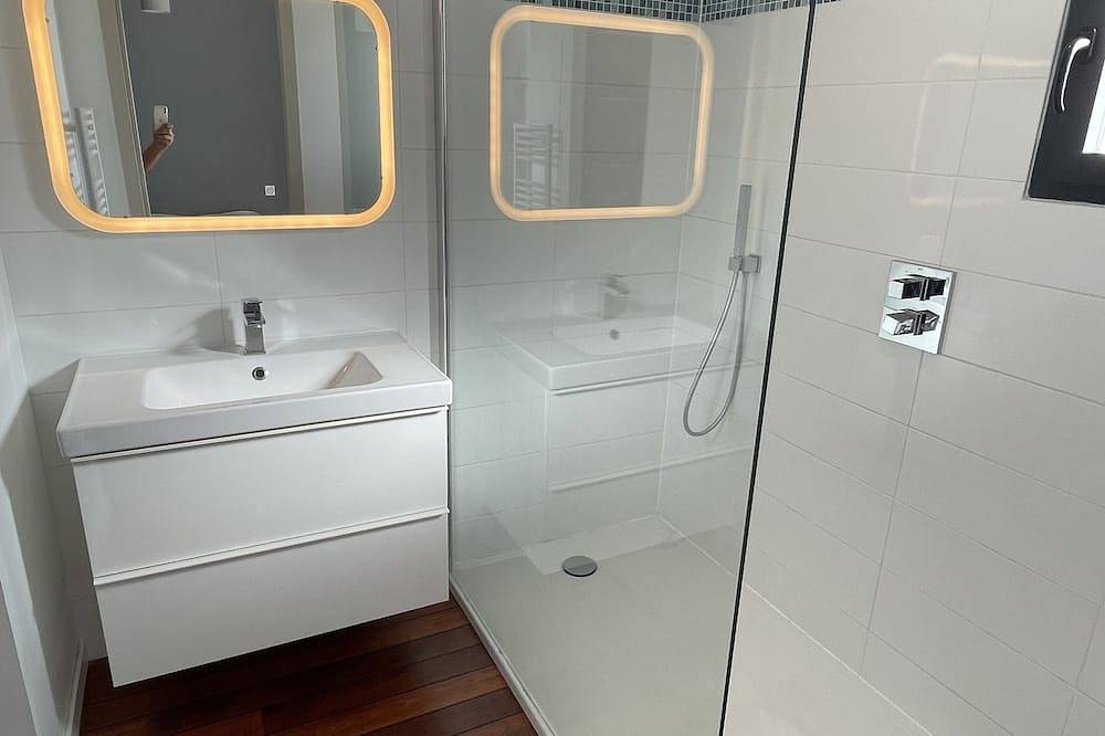 Magnificent contemporary with heated spa 15 min from Bordeaux center. in Fargues-Saint-Hilaire, Región de Burdeos