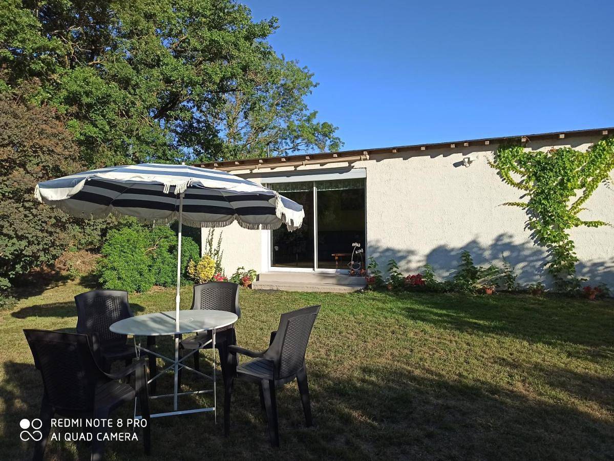 Les Caboderies chambre familiale privée indépendante 2 lits in Selles-sur-Cher, Sologne