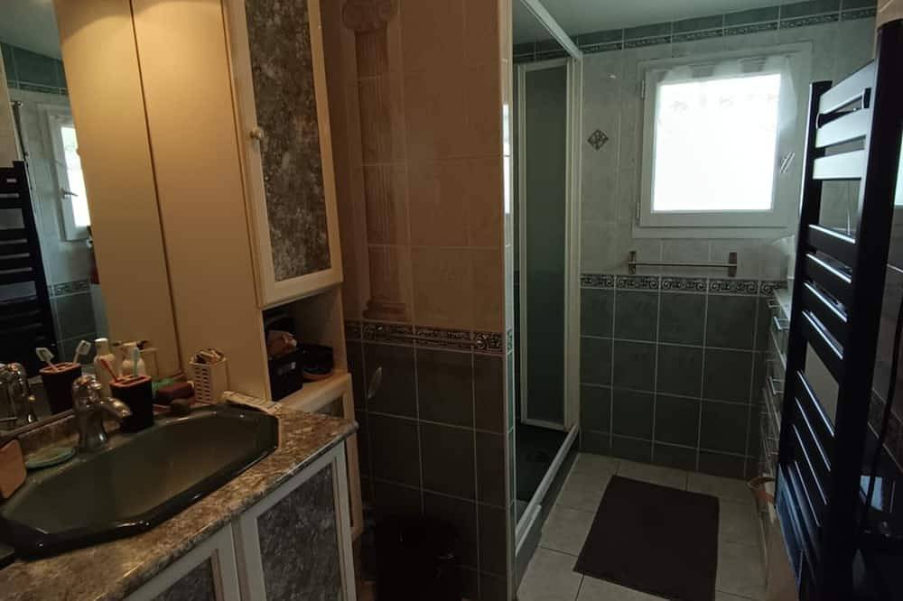 Sacha house in a quiet urban area in Terrasson-Lavilledieu, Périgord Noir