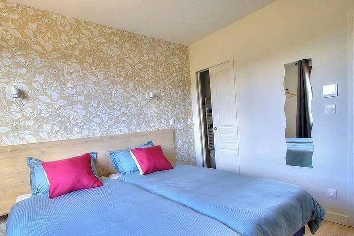 Location de vacances pour 6 personnes, avec Jardin à Lantignié - 4