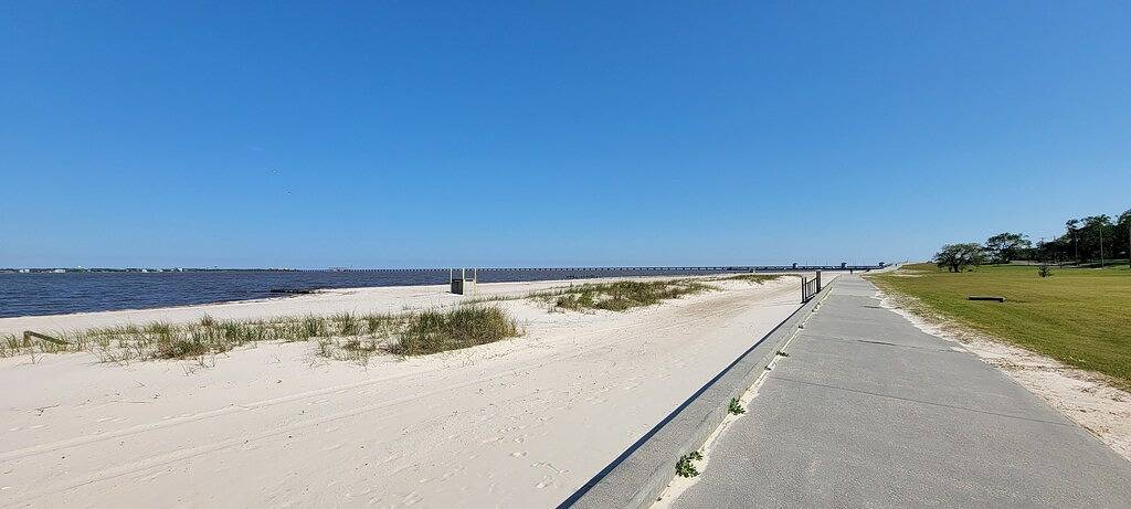 Beach Front! Old Town! Casinos! in Bay St. Louis, Mississippi Gulf Coast