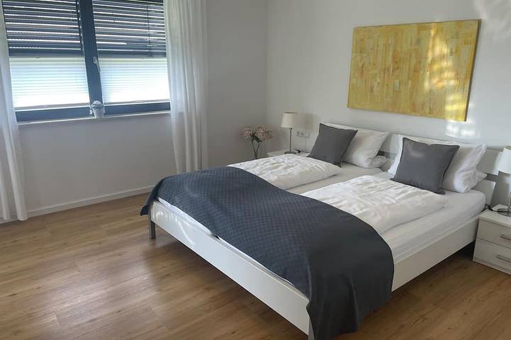 Ganze Wohnung, Moderne, 4-Sterne ****Wohnung (2 Zimmer, 80qm),  zw. Oberstaufen und Bodensee in Weiler-Simmerberg, Bayerisch Schwaben
