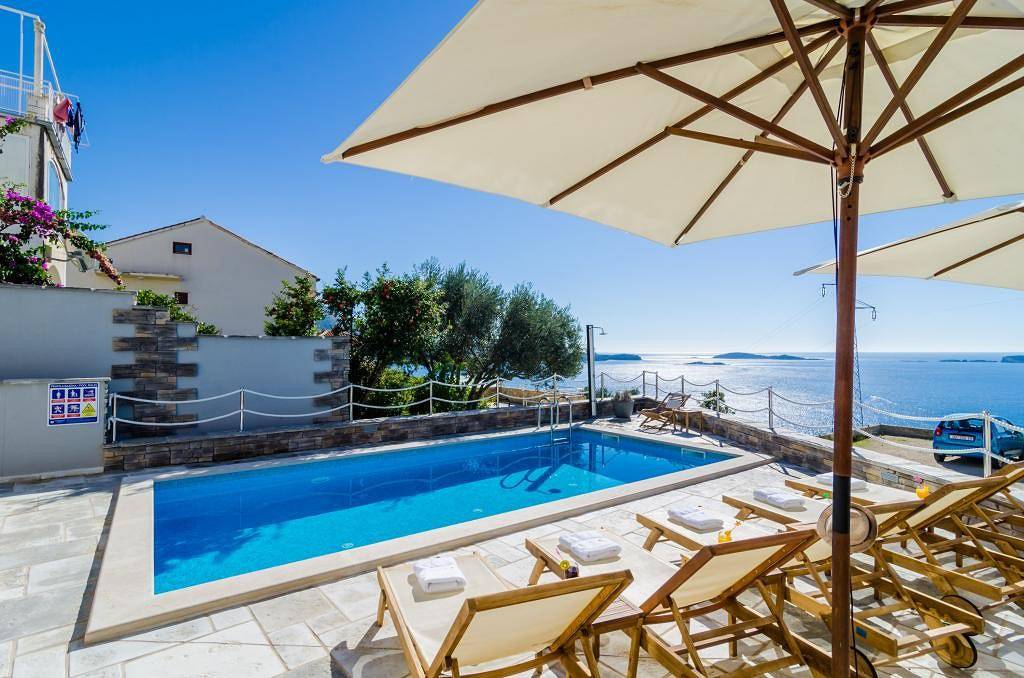 Ganze Wohnung, Apartment Lavilla - Two Bedroom Apartment with Balcony and Sea View (Žuti) in Mlini, Dubrovnik-Neretva