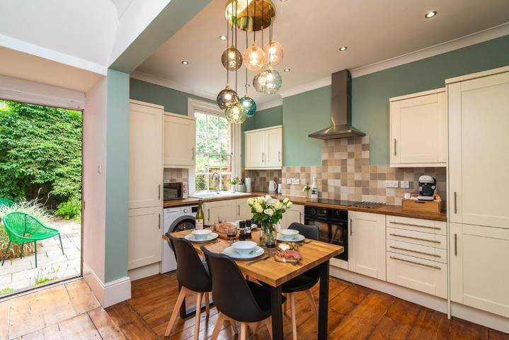 Holiday rental for 4 people, with Terrace and Garden as well as View in Derby