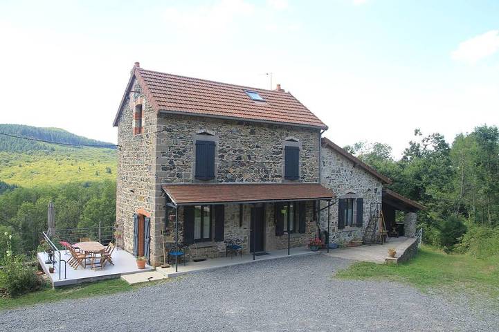 Maison de vacances pour 13 personnes, avec balcon et jardin à Lavoine