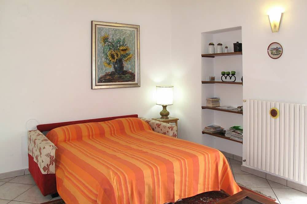 Ganze Wohnung, Angenehme Wohnung für 5 Personen mit W-Lan, Tv, Terrasse und Haustiere erlaubt in Luino, Comune di Luino