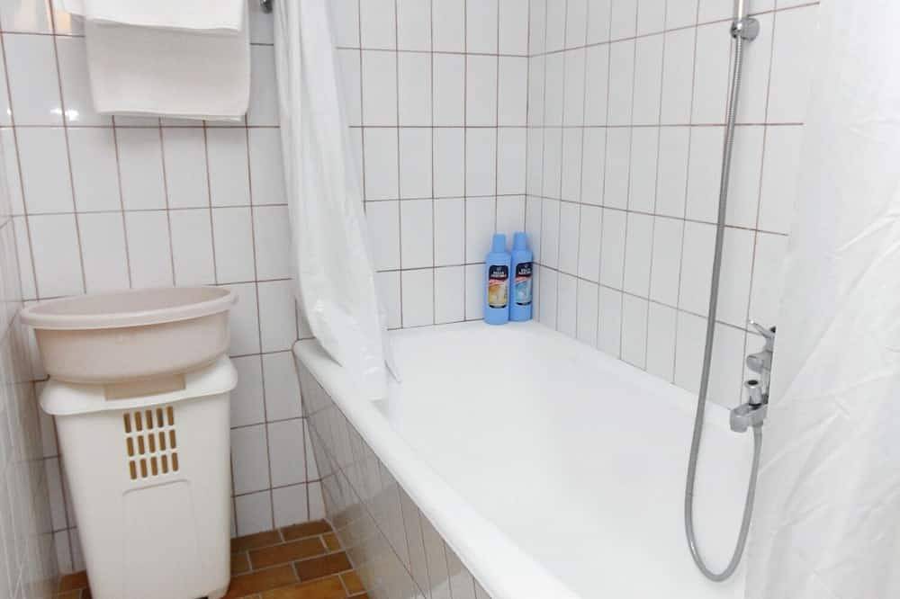 Apartamento entero, Apartamento de tres habitaciones con terraza y vista al mar Podgora, Makarska in Podgora, Rivera de Makarska