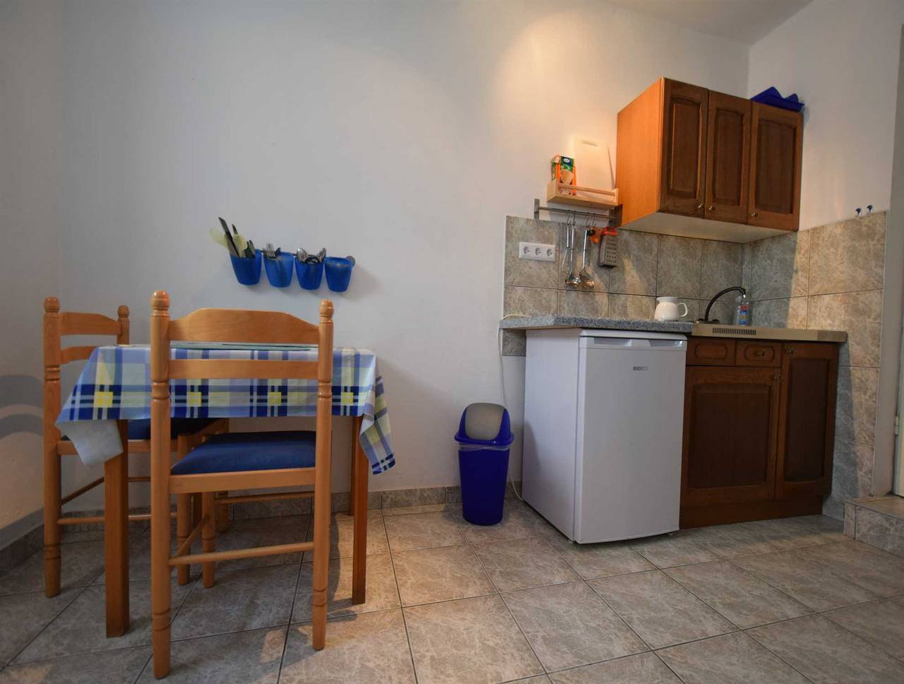 Ganze Wohnung, Studio Skender in Strandnähe in Vantacici, Krk