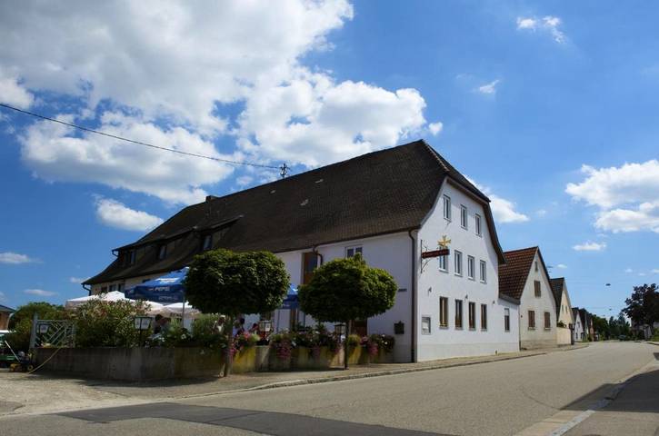 Hotel für 2 Personen, mit Terrasse und Garten sowie Ausblick in Neuenburg am Rhein