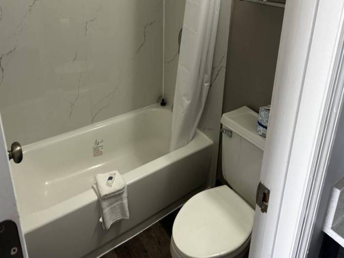 Entire apartment, Spacious King Bed|Free Parking|Wifi in Summerville, Berkeley County