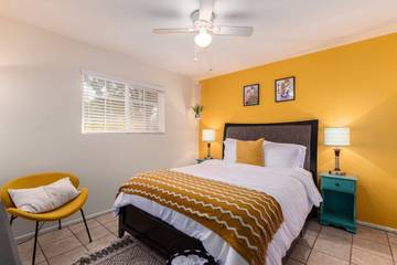 Vacation Rental for 6 Guests in Tempe, Arizona, Picture 4