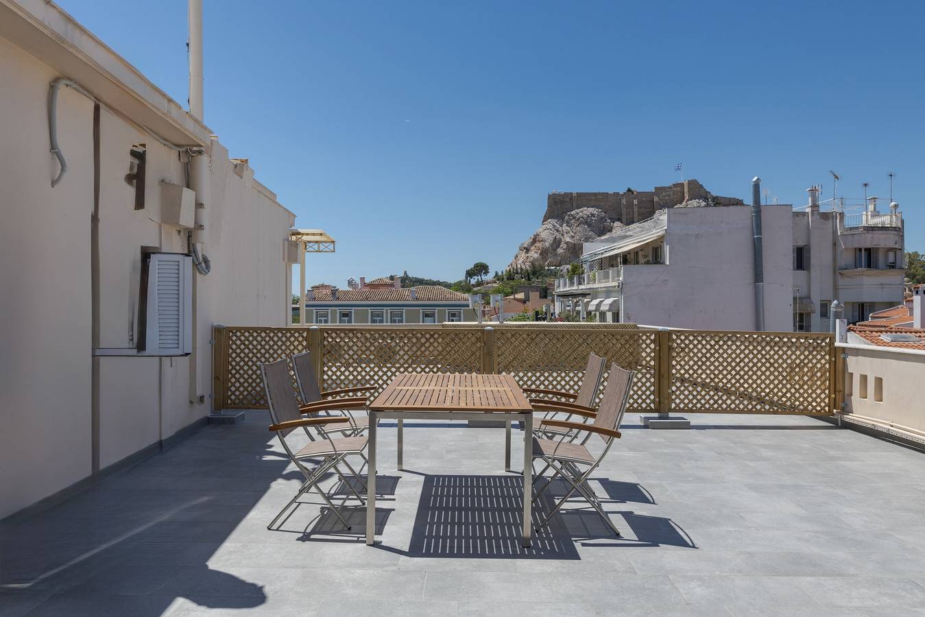 Ganze Wohnung, Kidathinaion 2 (roof) in Zentral-Athen, Athen