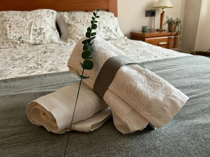 Apartamento de vacaciones para 4 personas, con balcón y jacuzzi - 1