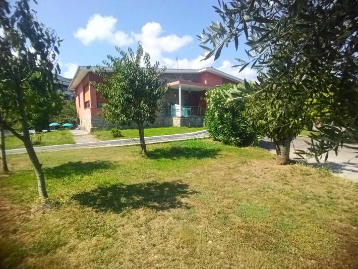 Maison de campagne pour 3 personnes, avec terrasse ainsi que jardin et vue à Castro-Urdiales - 2