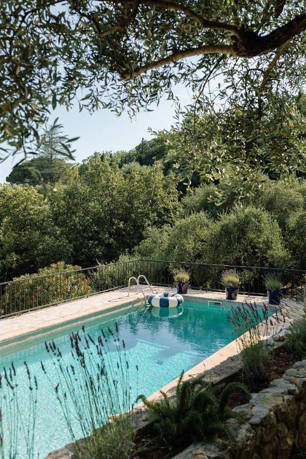 Gîte pour 2 personnes, avec jardin ainsi que vue et piscine à Spéracèdes - 4