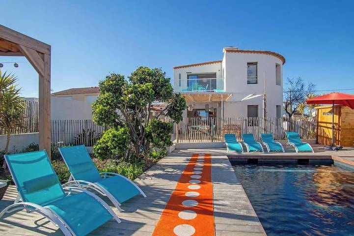 Villa pour 10 personnes, avec balcon et jacuzzi, animaux acceptés à Frontignan