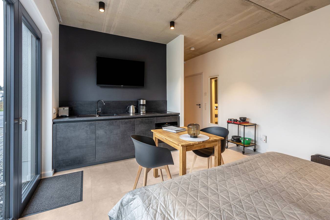 Ganze Wohnung, Ferienwohnung 'Schlossterrassen 4a' mit Terrasse, Gemeinschaftsgarten und Wlan in Pouch, Muldestausee