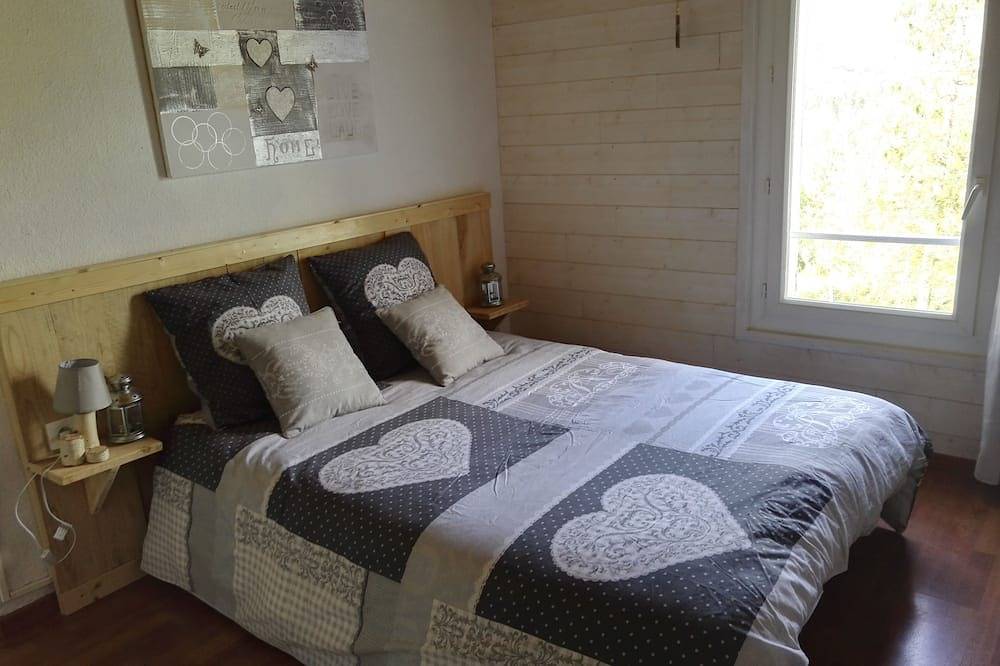 Gîte juqu'à12 personnes  en pleine nature in Seyne-les-Alpes, Alpes-de-Haute-Provence