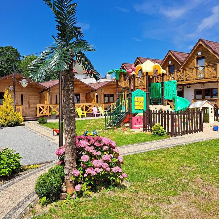 Domek letniskowy dla 4 osób, z Balkon i Taras oraz Ogród i Widok w Mielno